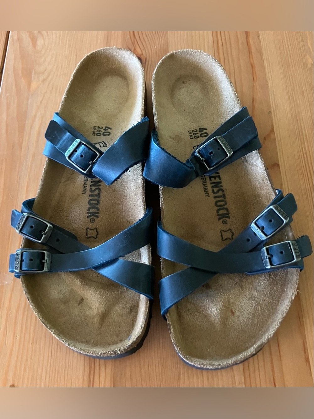 GUC Franca Birkenstock Women’s Size 9 Navy Buckle Sandals worn twice - Picture 2 of 12